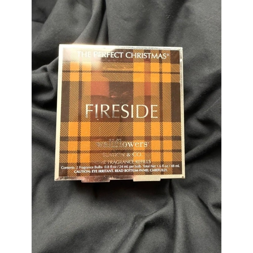 Slatkin & Co Fireside Wallflowers 2 Pack The Perfect Christmas Bath & Body Works